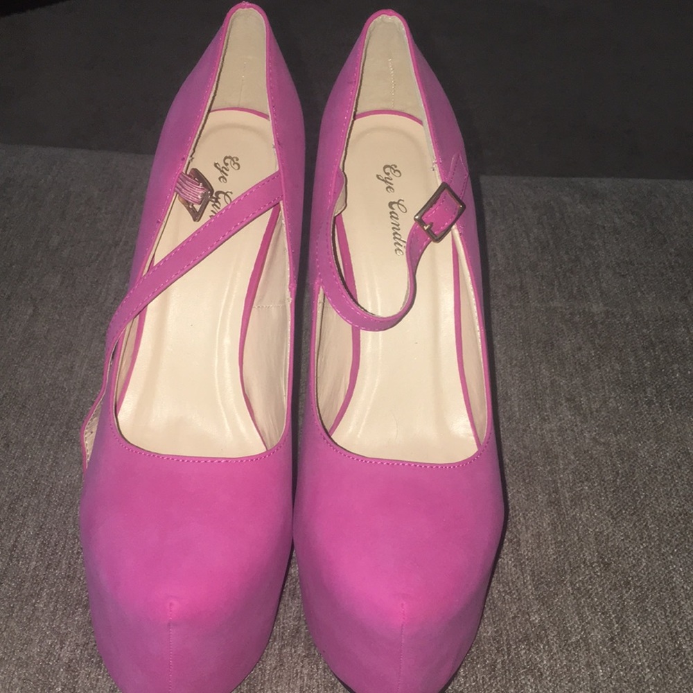 Pink babydoll platform pumps